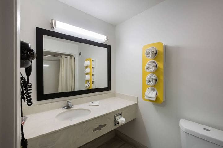 Room 21 of 41