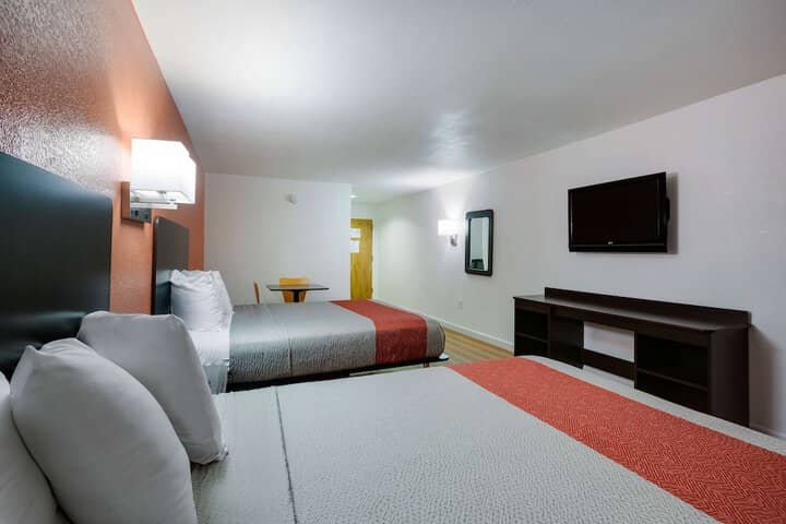 Room 7 of 41